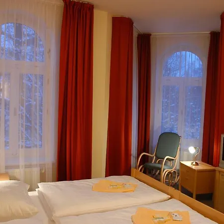 Zvonarna Hotell 3*
